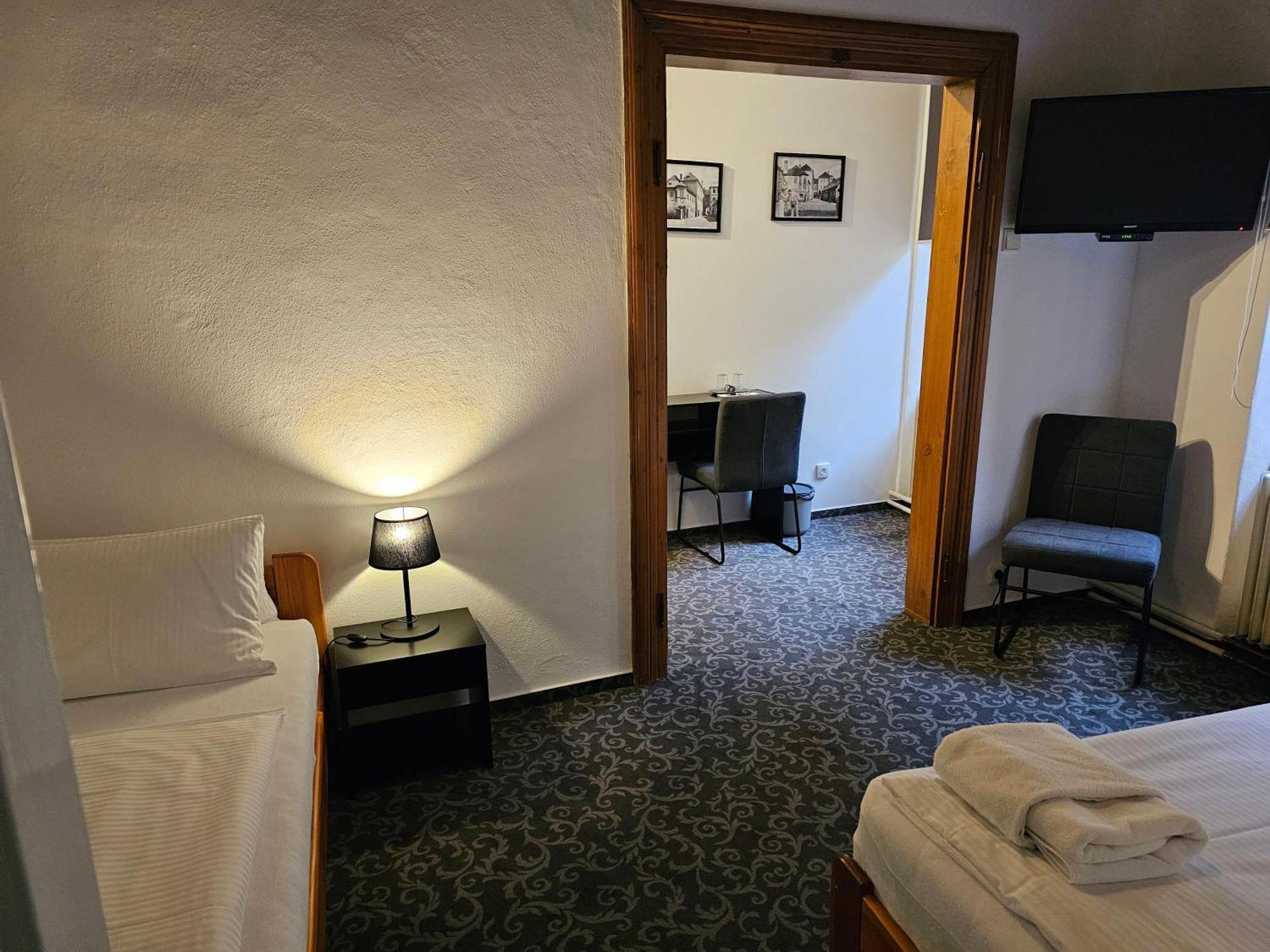 Hotel Bila Pani Jindrichuv Hradec Bagian luar foto